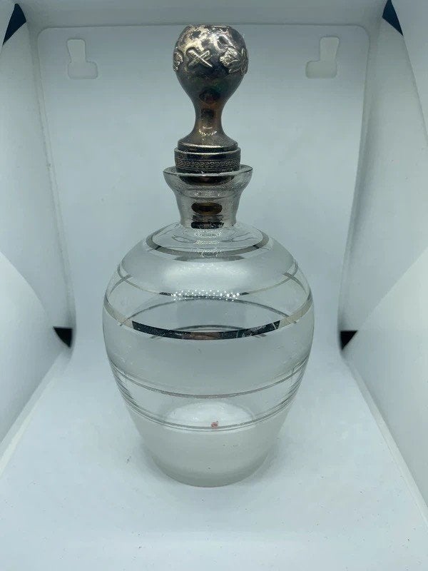 Antieke glazen karaf met zilverkleurige dop, Kan, Gebruikt, Overige merken, Vintage