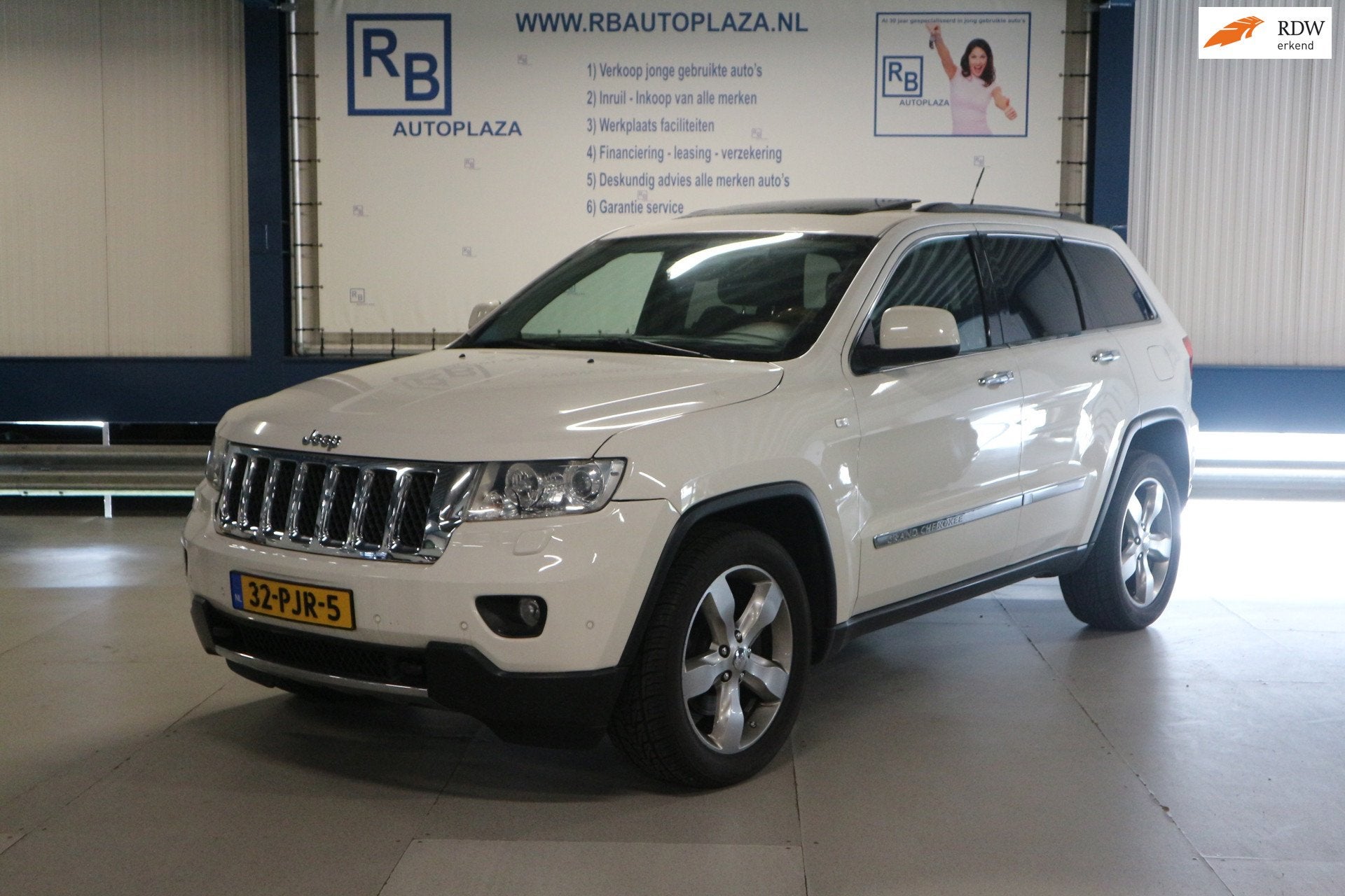 Jeep Grand Cherokee 3.6 Overland / ORG NED / FULL SERVICE /, Auto's, Euro 5, Wit, Bedrijf, Vierwielaandrijving