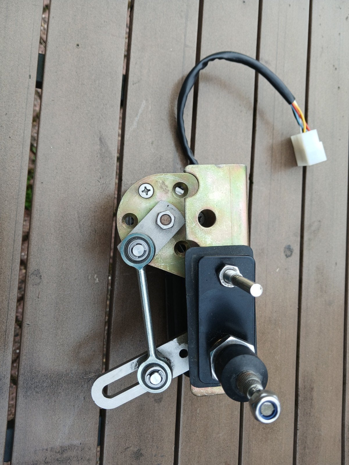 Ruitenwissermotor 24 volt met mechanisme, Ophalen of Verzenden, Gebruikt, Motor en Techniek, Zeilboot of Motorboot