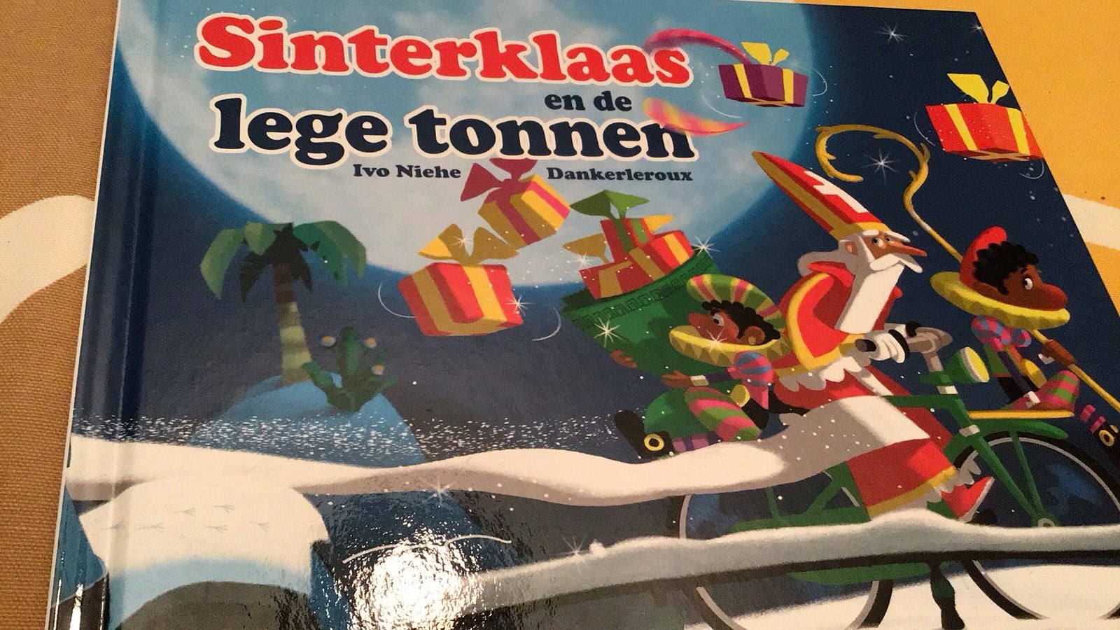 Sinterklaas en Pietje Pienter boeken (4 stuks), Ophalen of Verzenden, Gelezen, Sprookjes