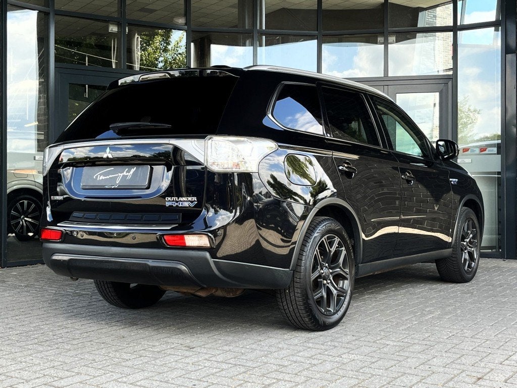 Mitsubishi OUTLANDER 2.0 PHEV INST - LEDER - SCH./KANT.DAK -, Zwart, Bedrijf, Vierwielaandrijving, Hybride Elektrisch/Benzine