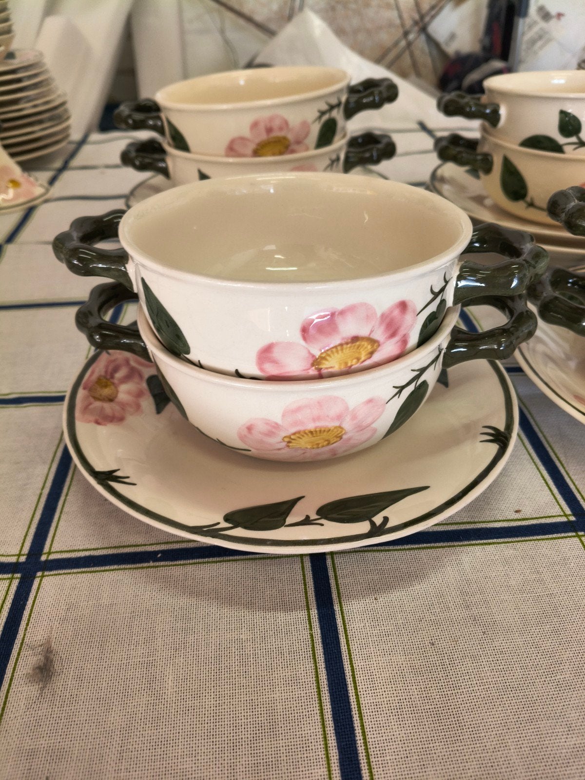 Villeroy & Boch Wild Rose soepkommen met schotels, Antiek en Kunst, Ophalen of Verzenden