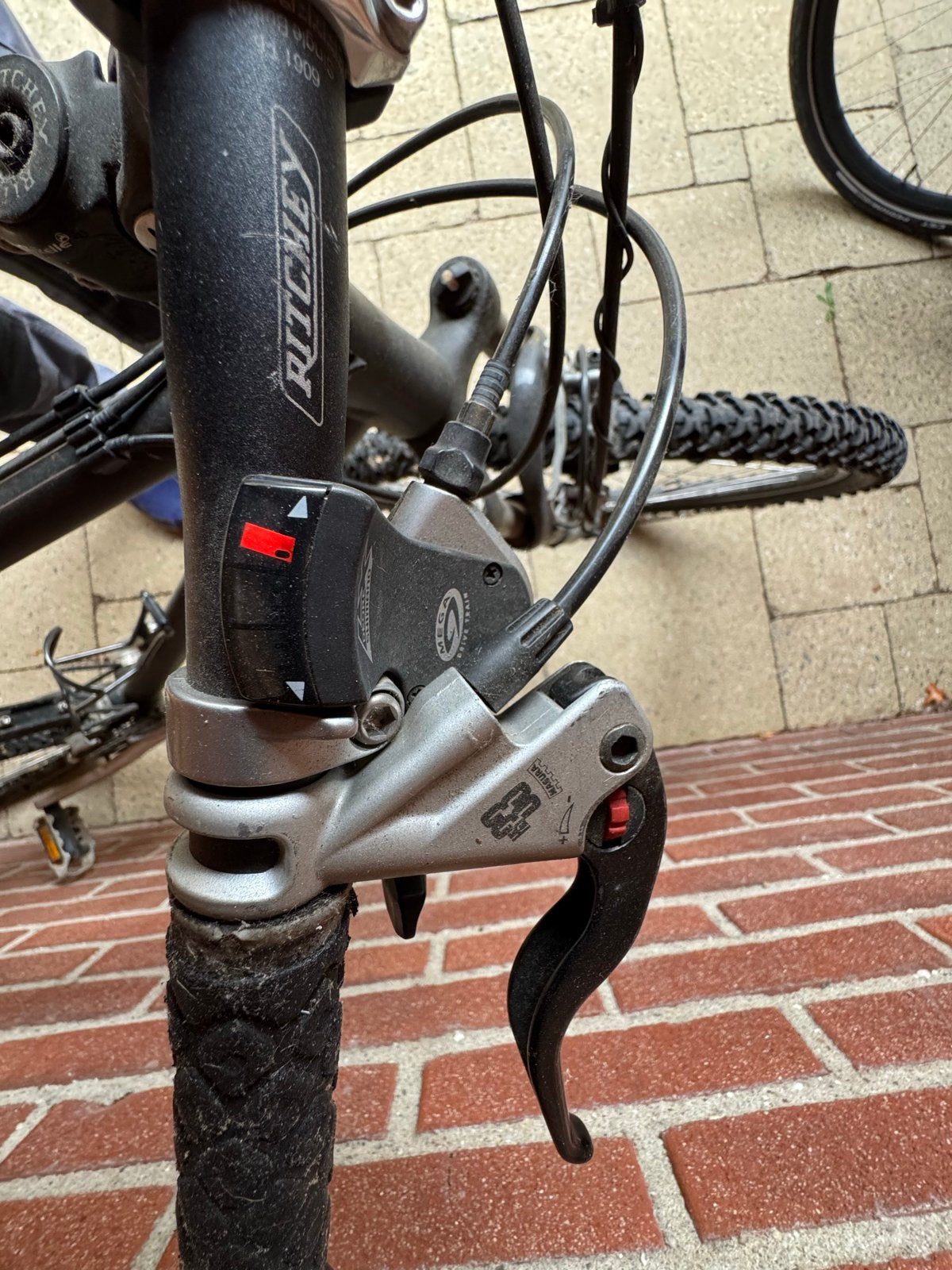 Foto 13 van Mountainbike met Shimano Deore XT en SR Suntour vering