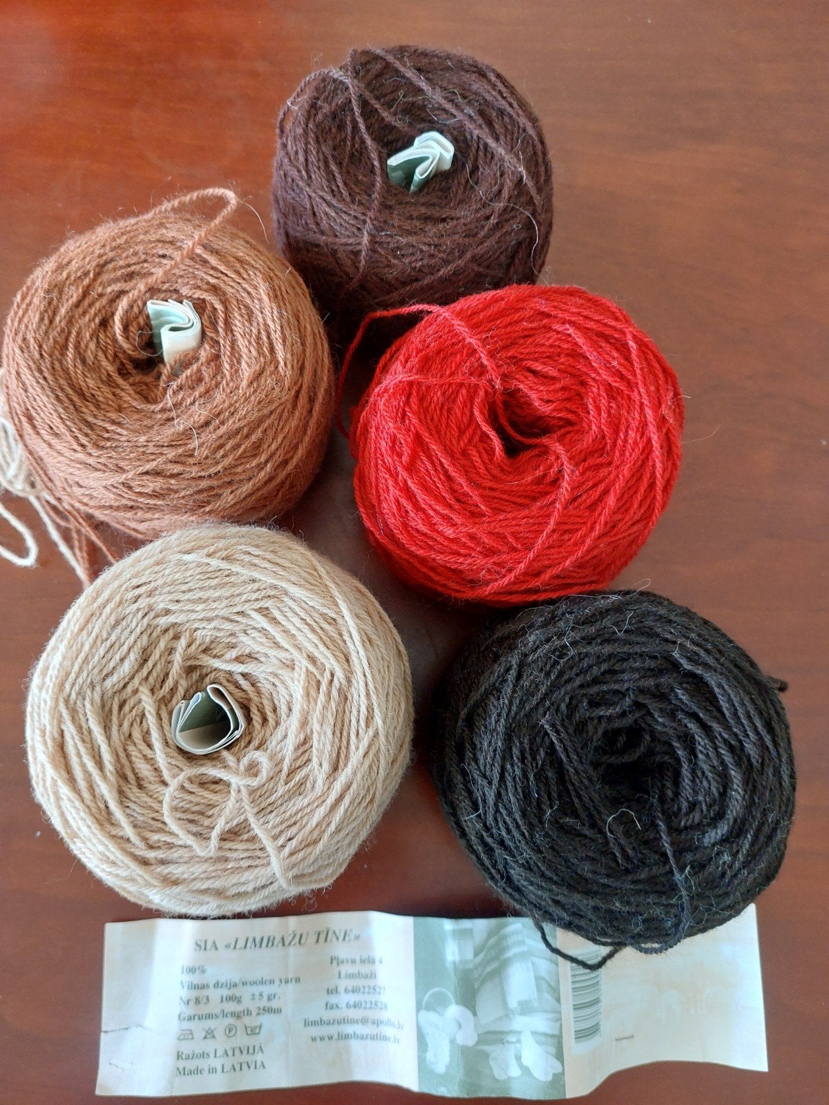 5 bollen Limbazu Tine 100% wol garen - diverse kleuren, Ophalen of Verzenden, Nieuw, Breien of Haken, Wol of Garen