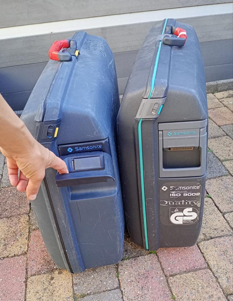 2 grote Samsonite reis koffers hard met cijferslot wieltjes, Gebruikt, Hard kunststof, 70 cm of meer, 55 cm of meer