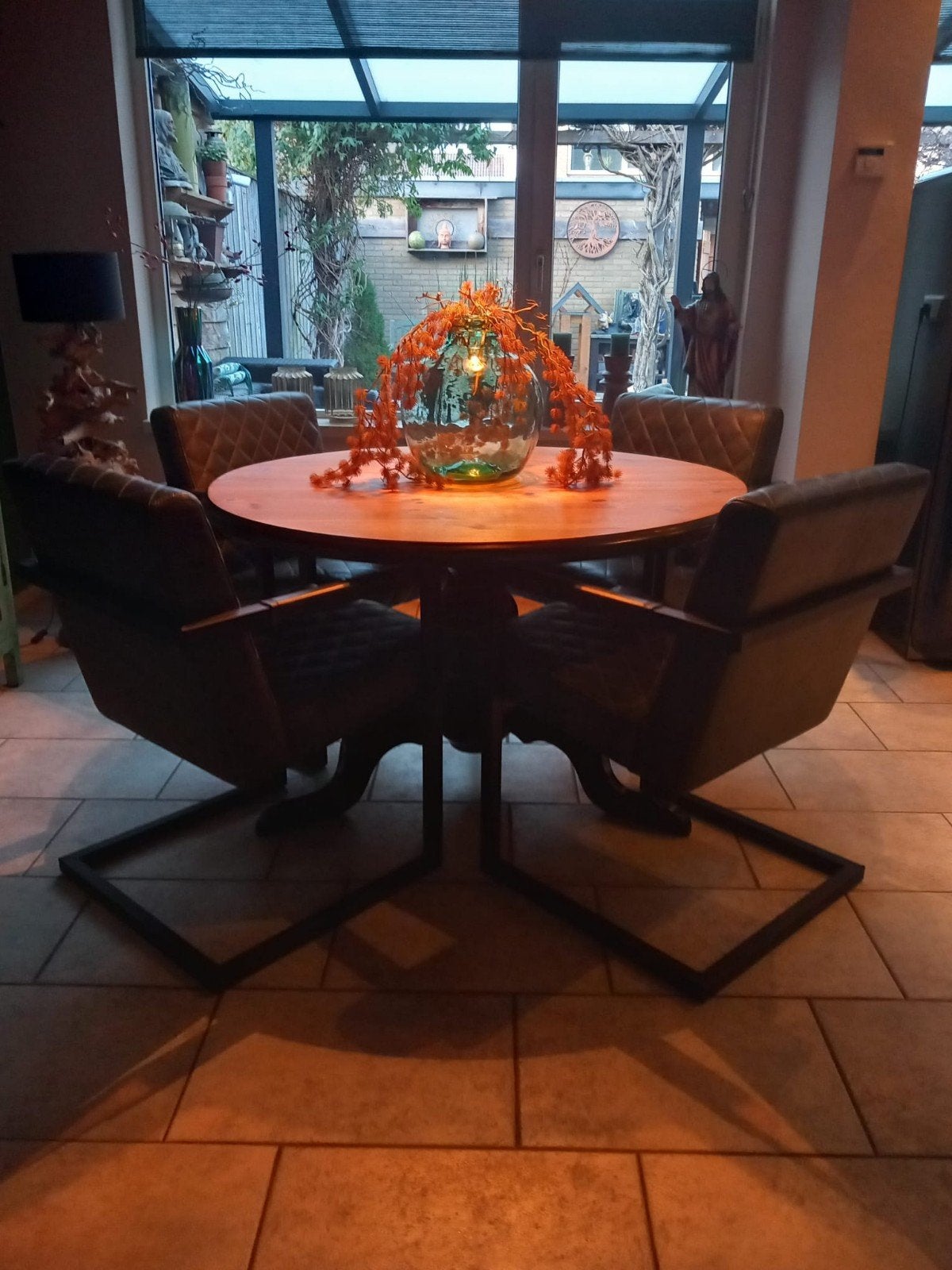 Ronde eettafel kloosterpoot, Huis en Inrichting, Tafels | Eettafels, Ophalen, Rond, Zo goed als nieuw, 100 tot 150 cm