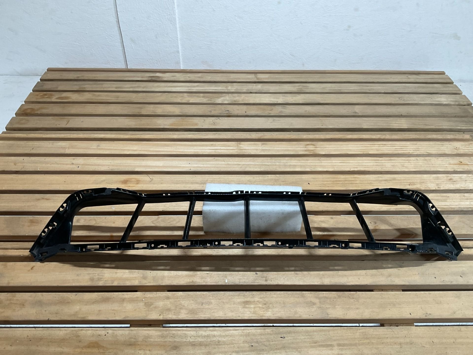 Bumper inleg BMW 5 Serie G60 G61 M 51118084629 Rooster BM012, Petuelring 130
80788  Munich, DE, Gebruikt, Info@bmw.de, Ophalen of Verzenden