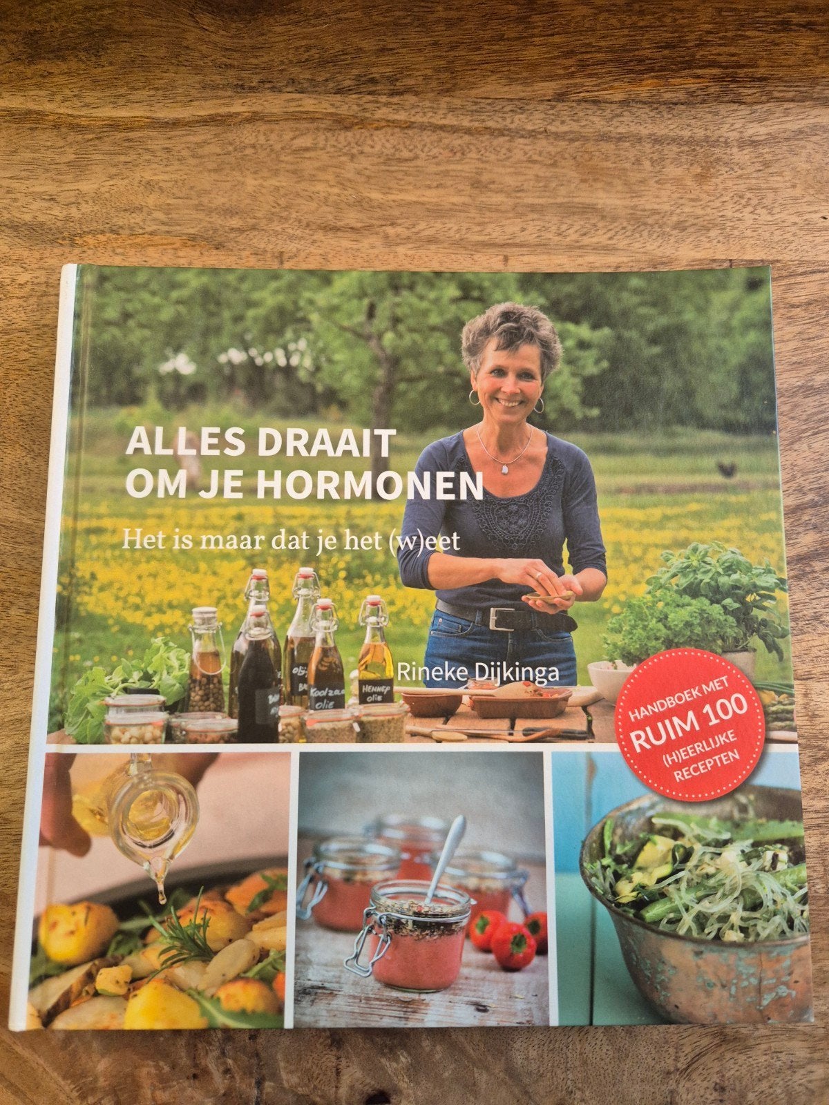Alles Draait Om Je Hormonen - Rineke Dijkinga, Ophalen of Verzenden, Zo goed als nieuw, Dieet en Voeding, Rineke Dijkinga