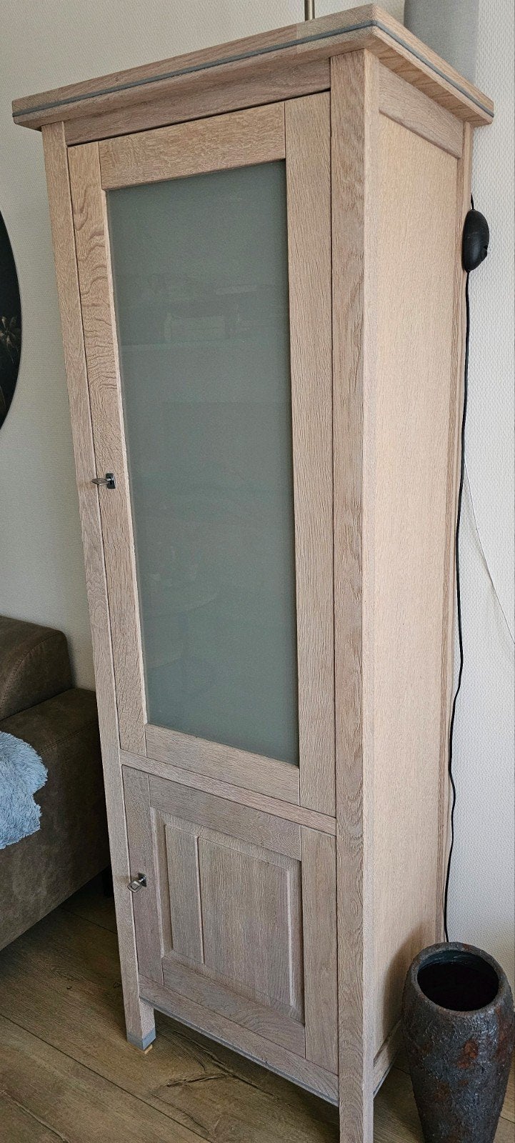 Eikenhouten vitrinekast met glazen deur en planken, Minder dan 50 cm, Met deur(en), Eikenhout, Ophalen of Verzenden