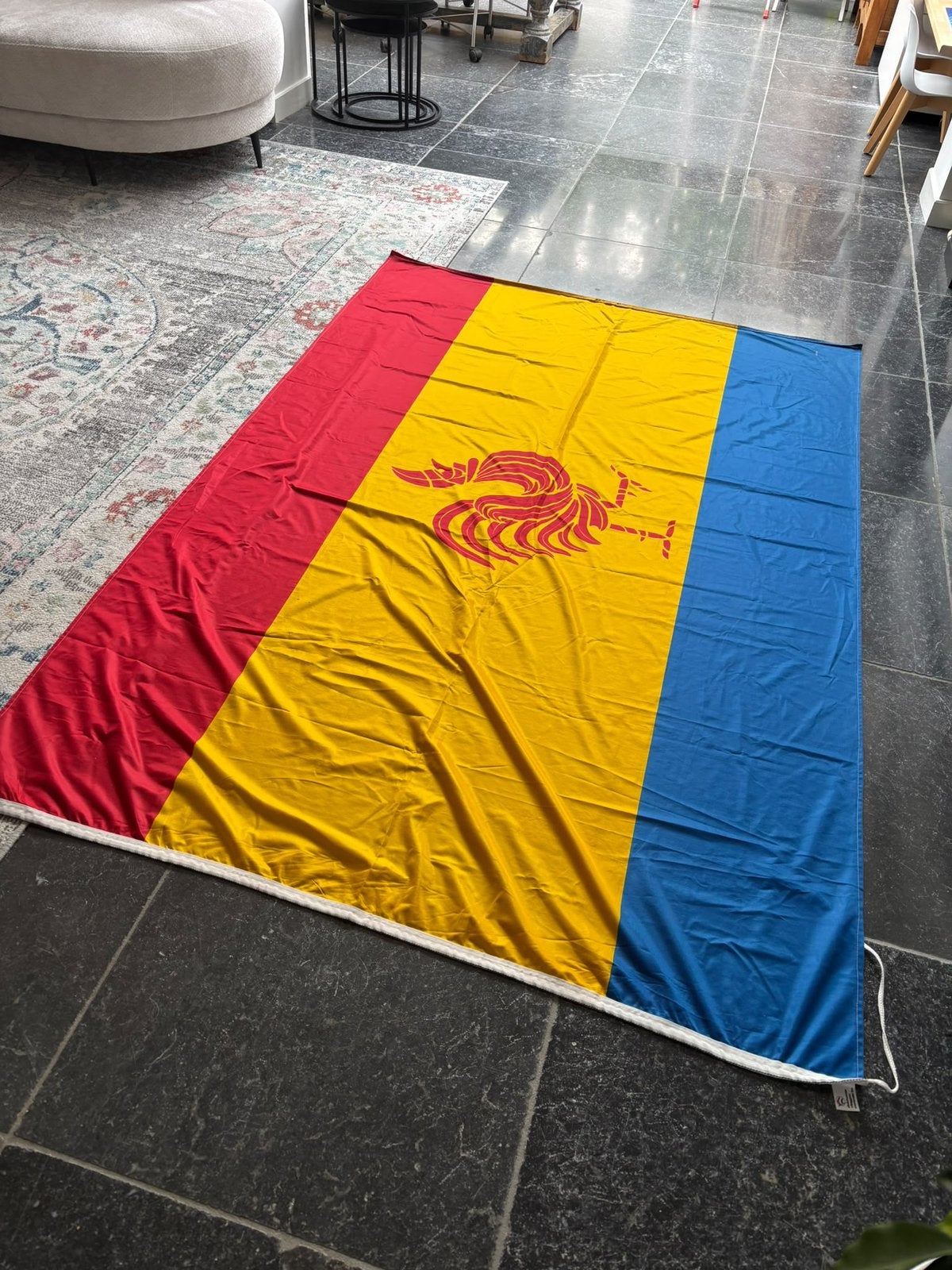 Jocus vlag groot, Ophalen, Zo goed als nieuw