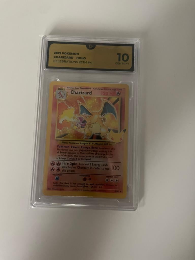 Charizard Celebrations 25th grade 10 Gem Mint, Hobby en Vrije tijd, Ophalen of Verzenden, Nieuw, Losse kaart, Foil