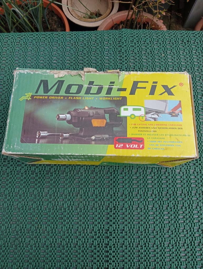 Stelpoten uitdraaier caravan Mobi-Fix, Verzenden