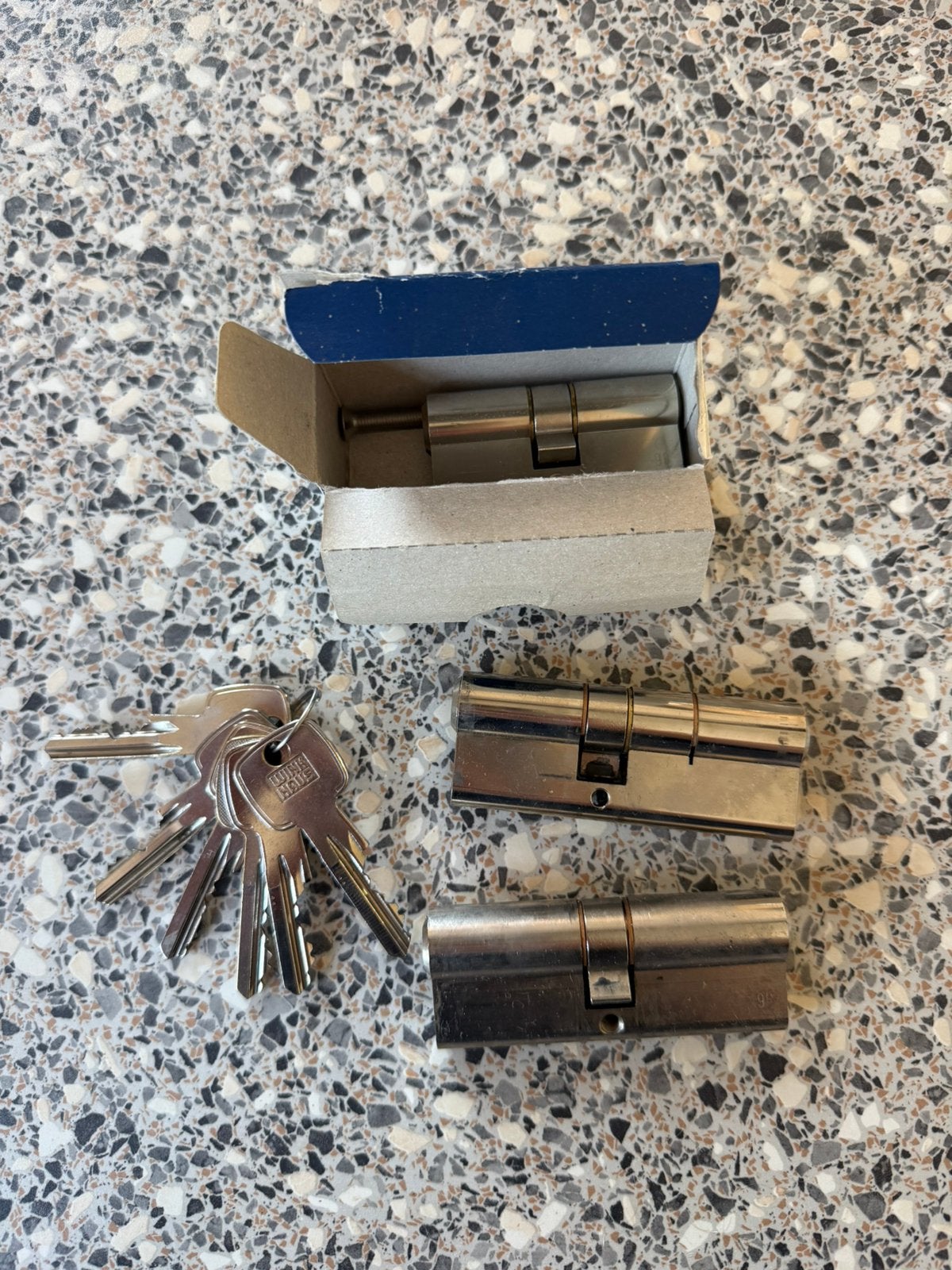 Cilinder sloten Winkhaus, Doe-het-zelf en Verbouw, Ophalen, Zo goed als nieuw, Koper of Messing, Slot
