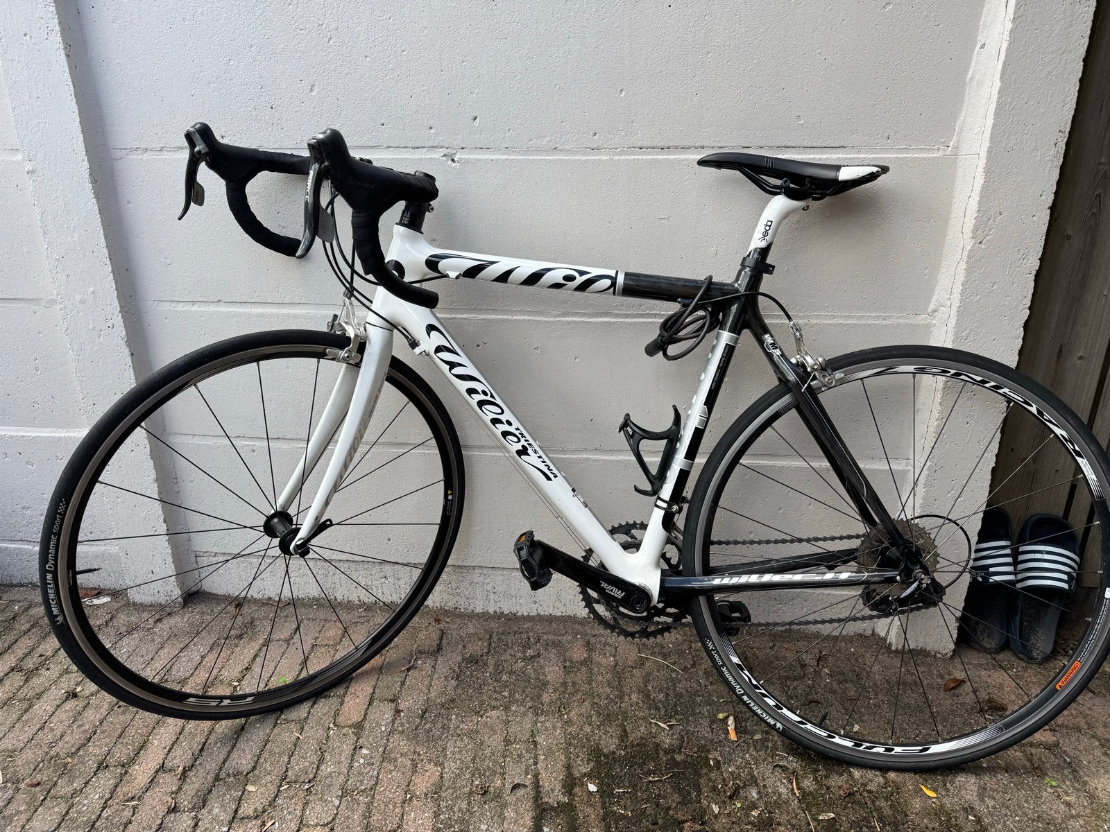 Wilier Mortirolo racefiets - wit/zwart, zo goed als nieuw, 28 inch, Aluminium, Zo goed als nieuw, Meer dan 20 versnellingen
