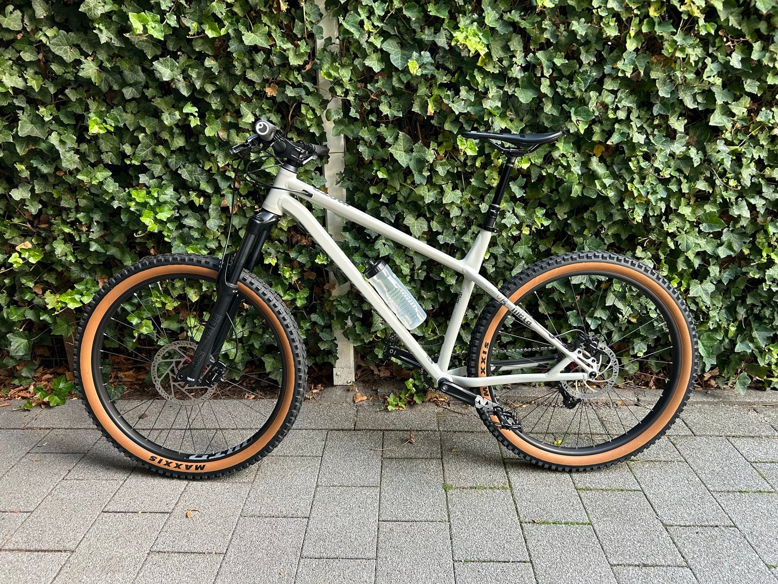 Commencal Meta HT AM 27.5 - Perfecte staat, veel upgrades, Fietsen en Brommers, Fietsen | Mountainbikes en ATB, Hardtail, Heren