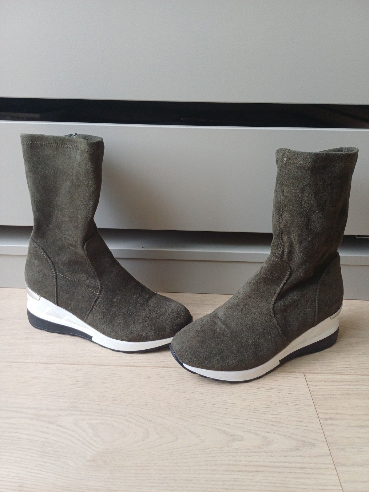 Schoenen met sleehak 38, Lage of Enkellaarzen, Ophalen of Verzenden, Zo goed als nieuw, Groen