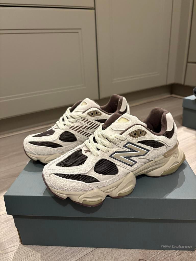 New balance 9060 37 tot 42, Ophalen of Verzenden, Zo goed als nieuw, Zwart, Sneakers of Gympen