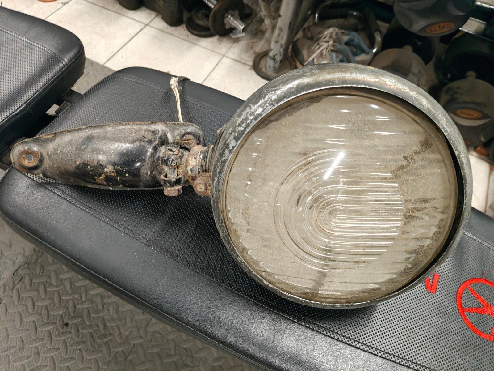 Vintage Auto Koplamp - Klassieke Auto Onderdeel, Auto-onderdelen, Ophalen of Verzenden, Gebruikt, Oldtimer onderdelen