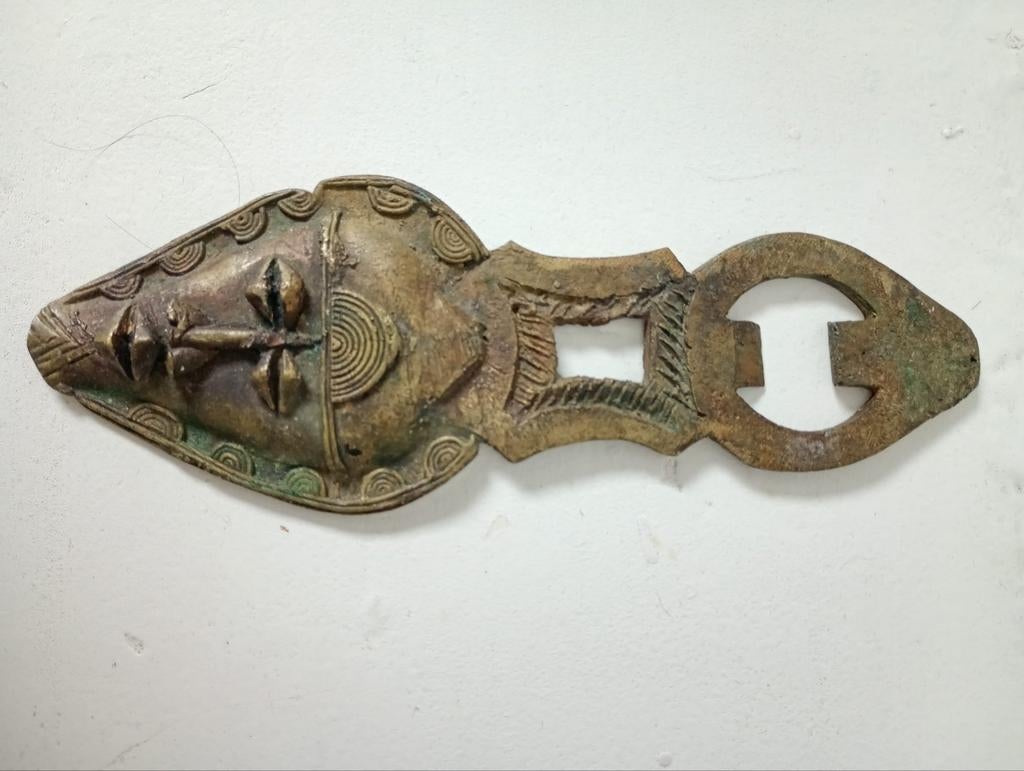 Vintage Afrikaanse Bronzen Flesopener met Masker, Antiek en Kunst, Ophalen of Verzenden