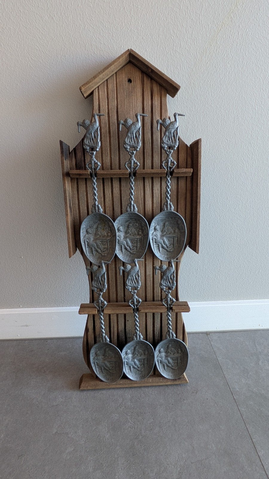 Houten lepelrek met 6 tinnen Volendamse lepels, Antiek en Kunst, Ophalen of Verzenden