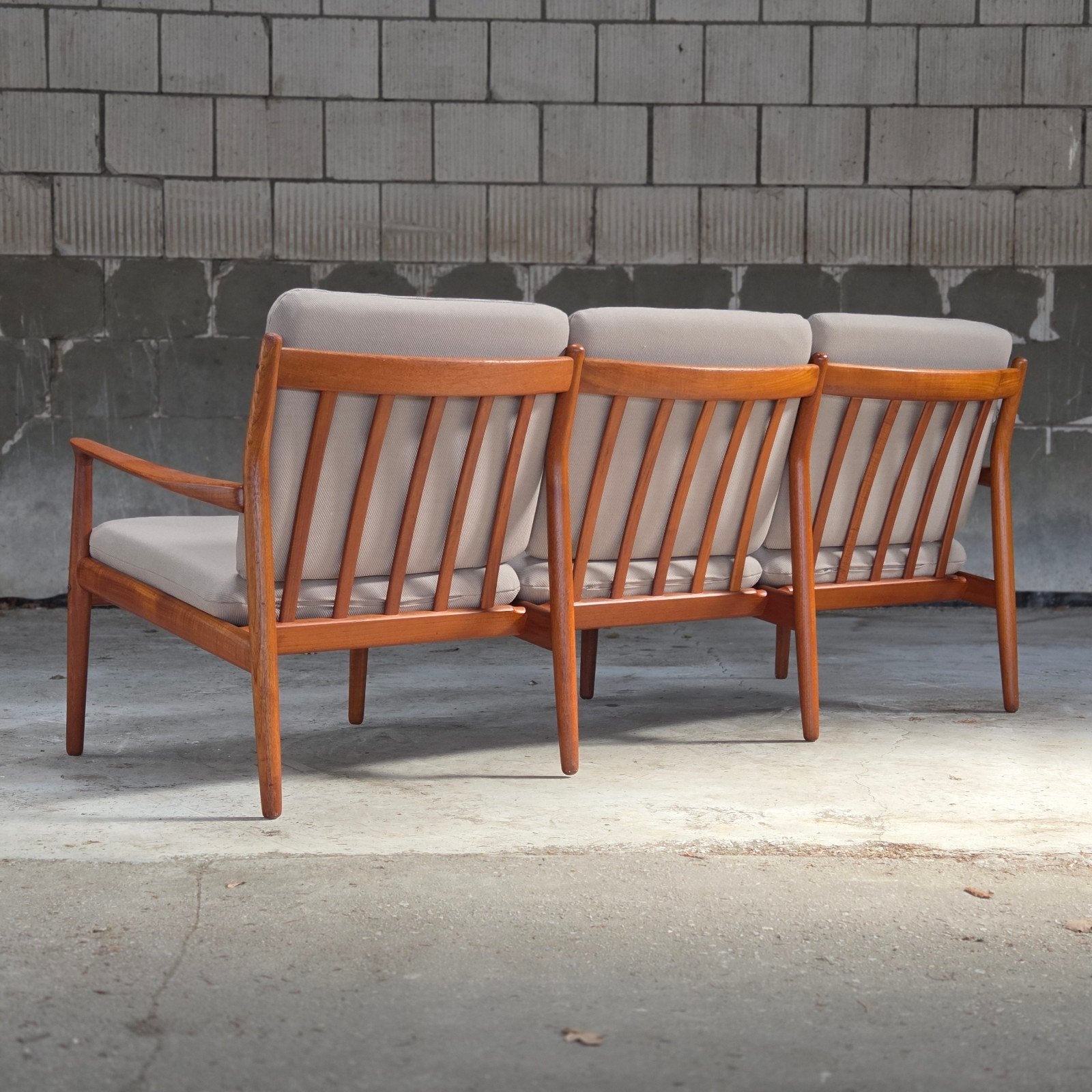 Svend Aage Eriksen Glostrup GM-5, vintage Deense bank 60's, Huis en Inrichting, Ophalen, Hout, Scandinavisch, Danish, Mid Century Modern Grete Jalk