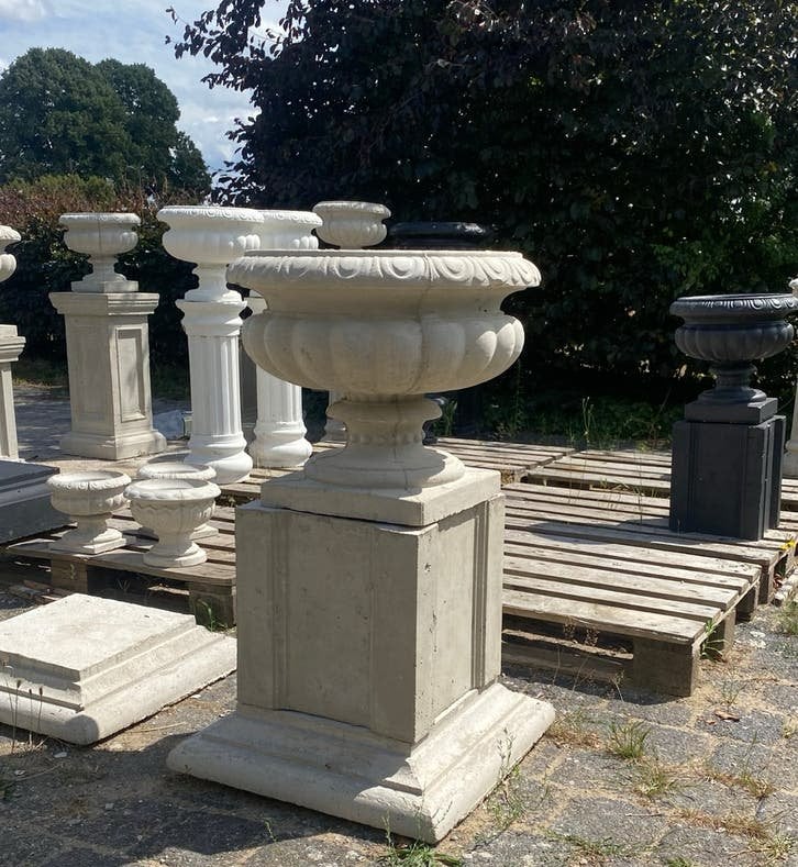 italiaans statige betonnen zuil en betonnen bloempot 2 maten, Tuin en Terras, Tuinvazen, Ophalen, Nieuw