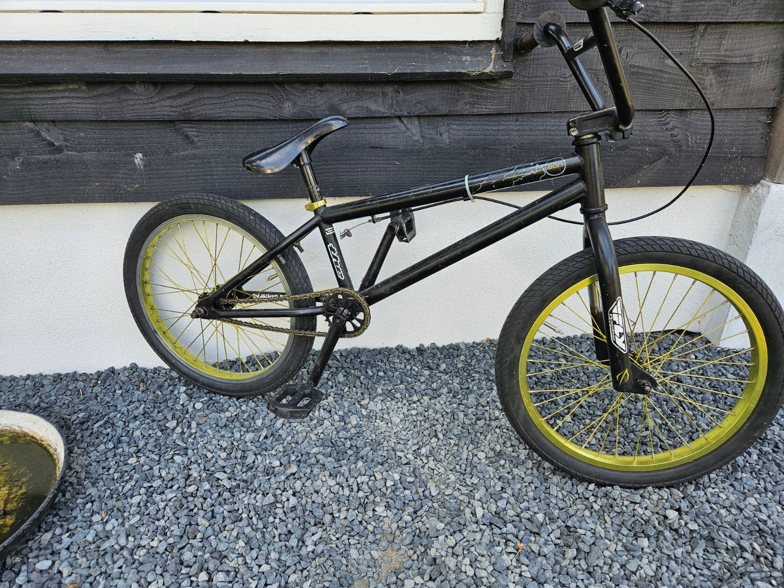 eon bmx fiets. gebruikt, nieuwe binnenbanden, Ophalen, Gebruikt, Staal, 16 tot 20 inch