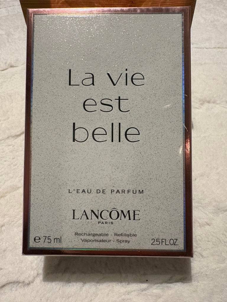 Nieuw parfum Lancôme La Est vie Belle 75 ml, Sieraden, Tassen en Uiterlijk, Uiterlijk | Parfum, Ophalen of Verzenden, Nieuw