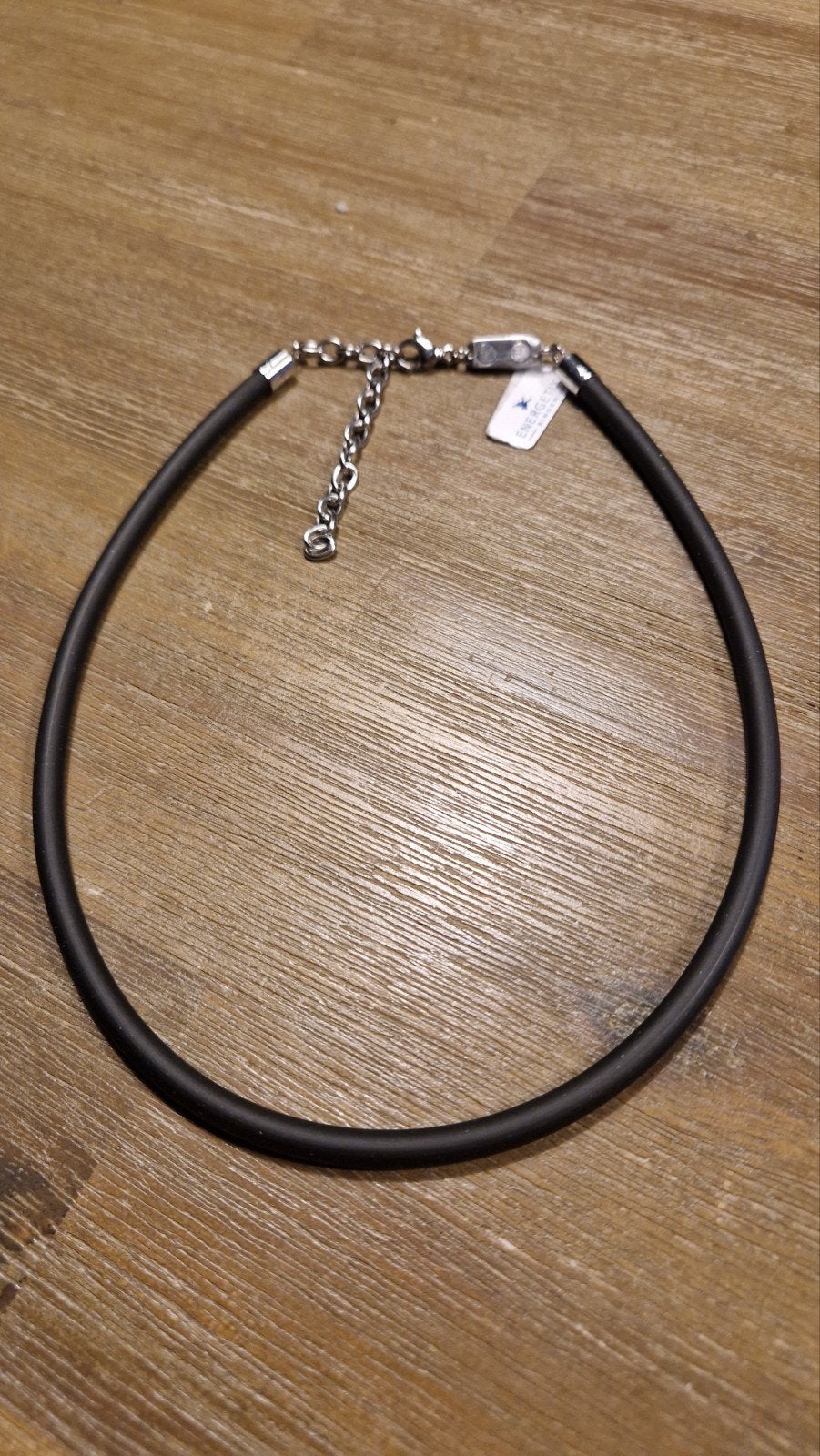 Mooie ketting Energetix, Sieraden, Tassen en Uiterlijk, Kettingen, Ophalen of Verzenden, Nieuw, Zwart, Kunststof