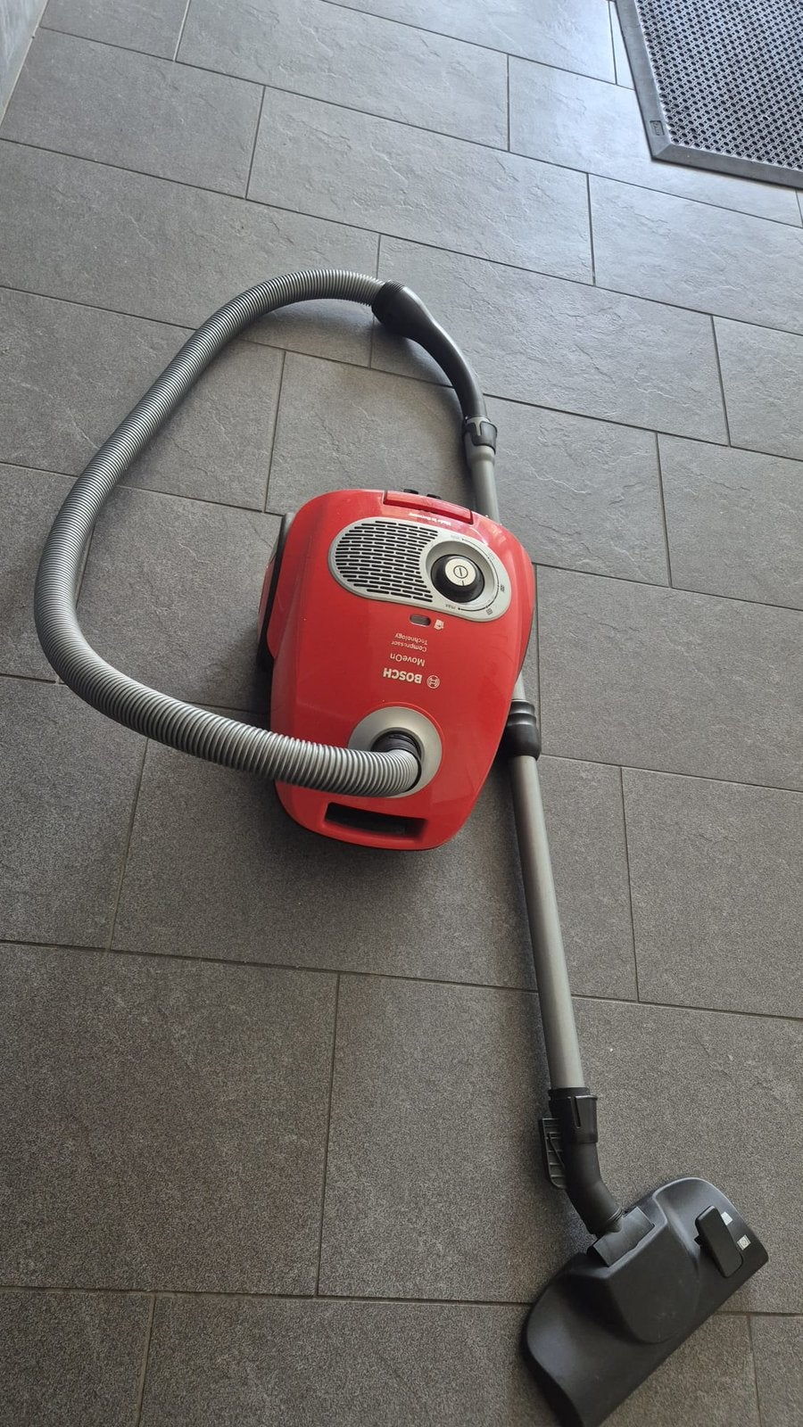 Bosch stofzuiger te koop 1200 watt, Ophalen of Verzenden, Zo goed als nieuw, 1200 tot 1600 watt