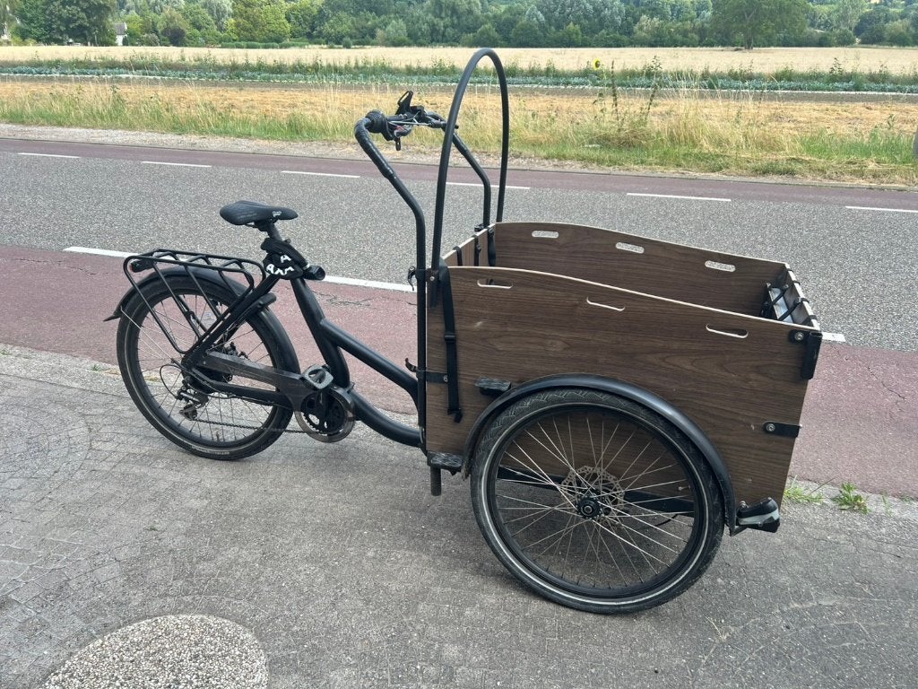 second-hand bakfiet, Ophalen of Verzenden, Gebruikt, 4 kinderen of meer, Elektrisch