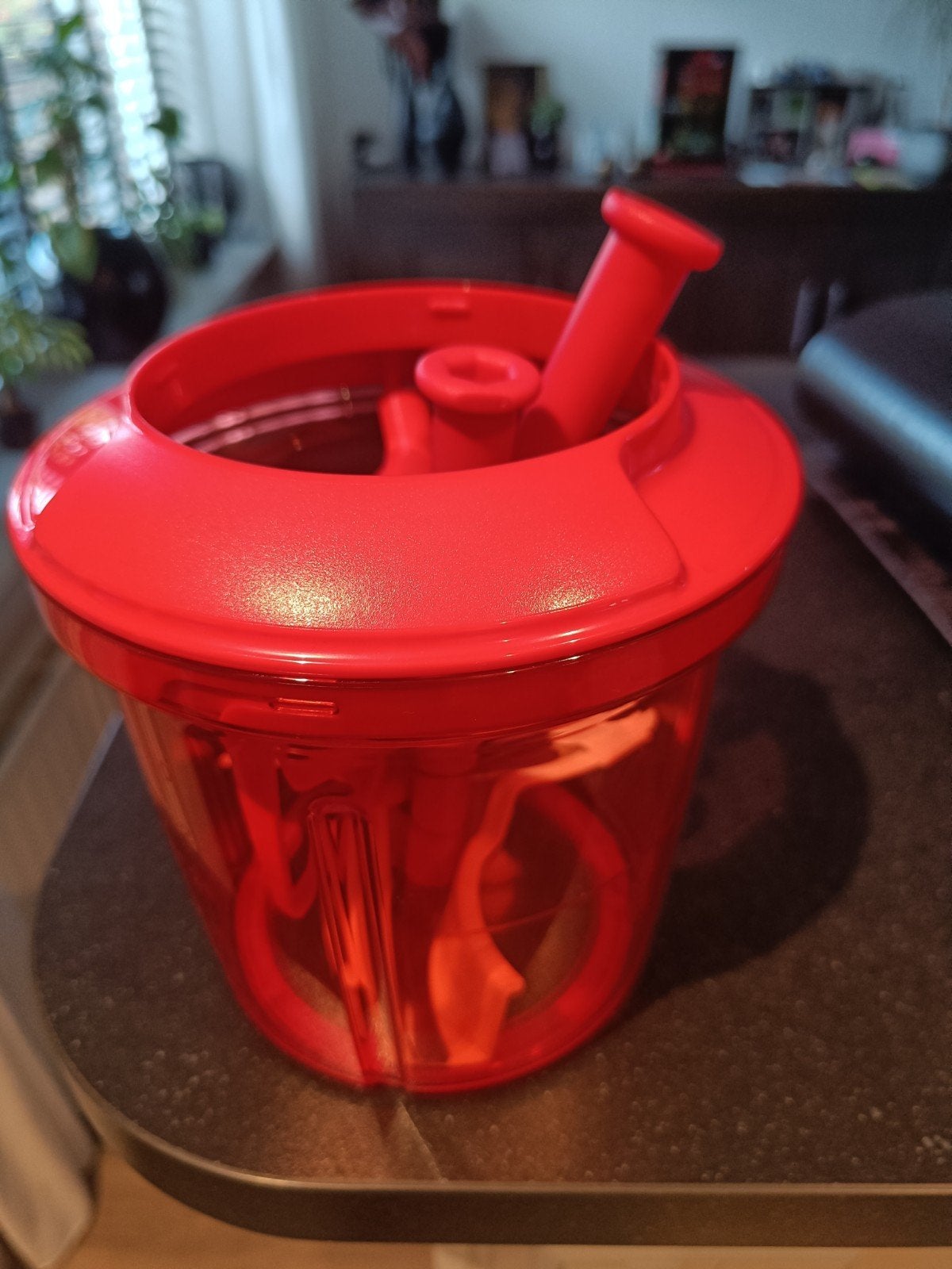 Nieuwe Tupperware Quick Chef Hakmolen Rood, Overige typen, Nieuw, Ophalen of Verzenden, Met deksel