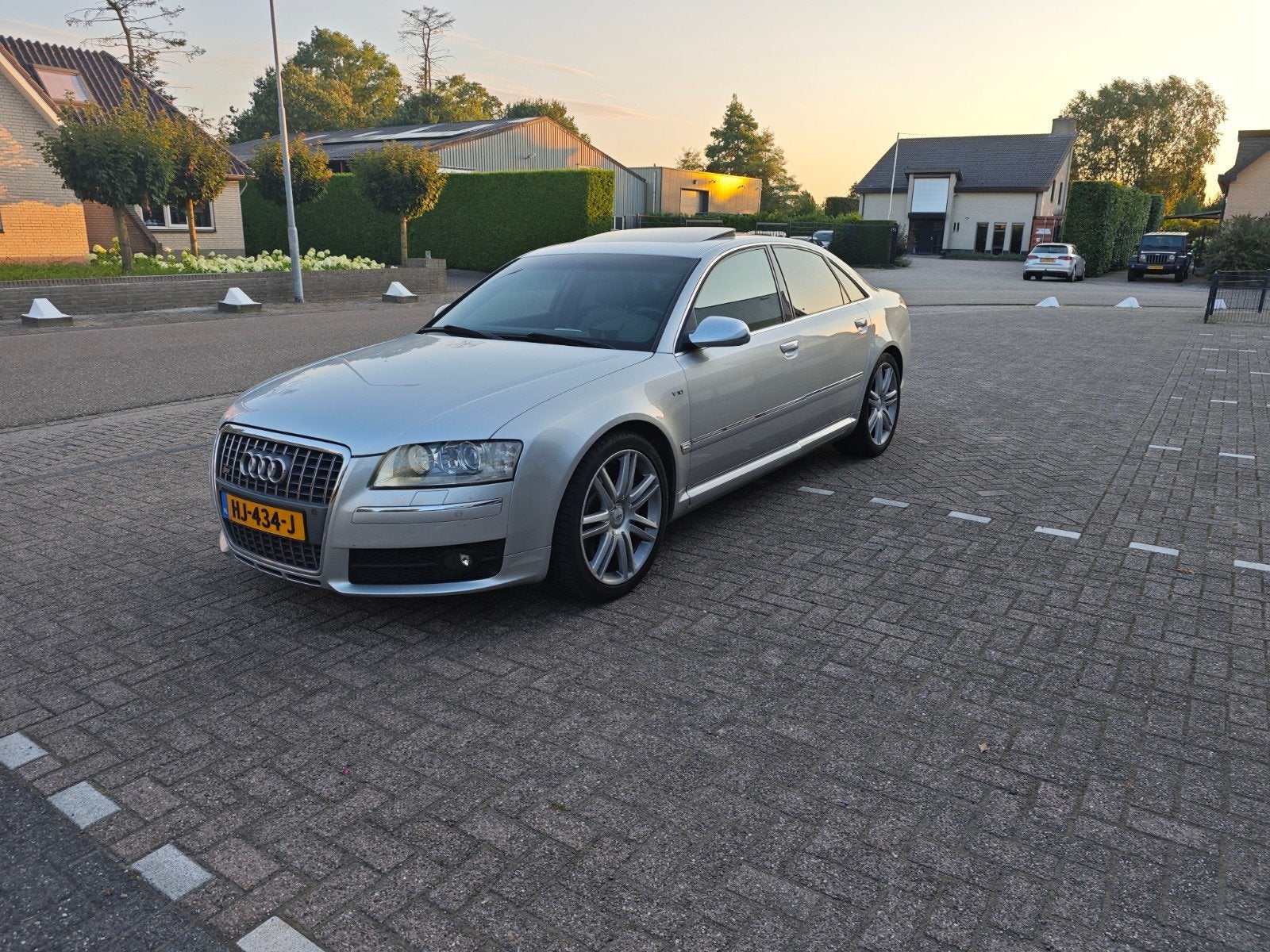 Audi S8 5.2 331KW Quattro AUT 2007 Grijs, Auto's, 5204 cc, 120 €/maand, 1915 kg, S8