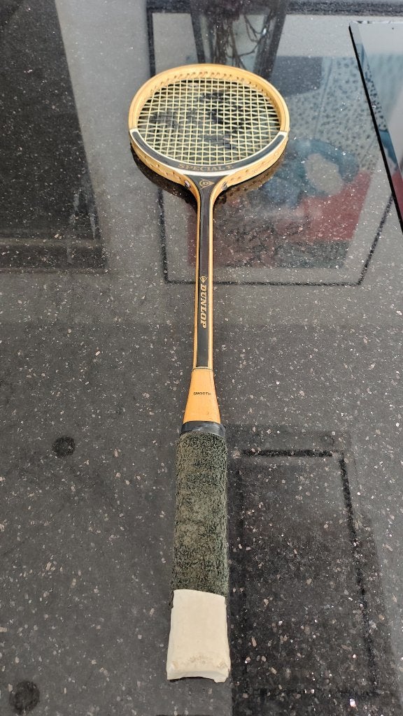vintage dunlop squash racket, Sport en Fitness, Squash, Ophalen of Verzenden, Zo goed als nieuw, Racket, Met hoes