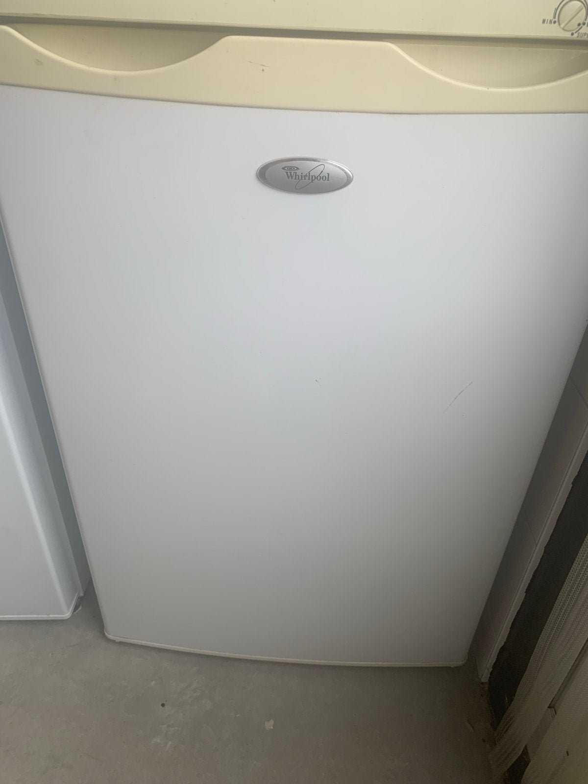 Whirlpool vriezer - Compact en efficiënt, Gebruikt, Minder dan 60 cm, Vrijstaand, Ophalen