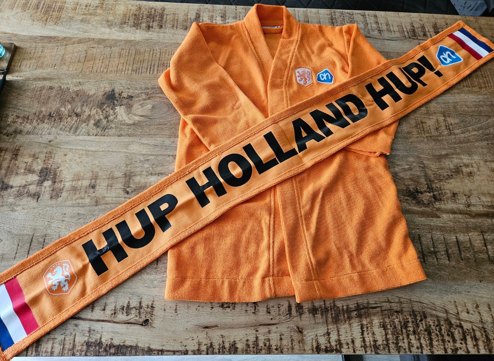Badjas Gravenbergh oranje KNVB maat 6/8, Ophalen of Verzenden