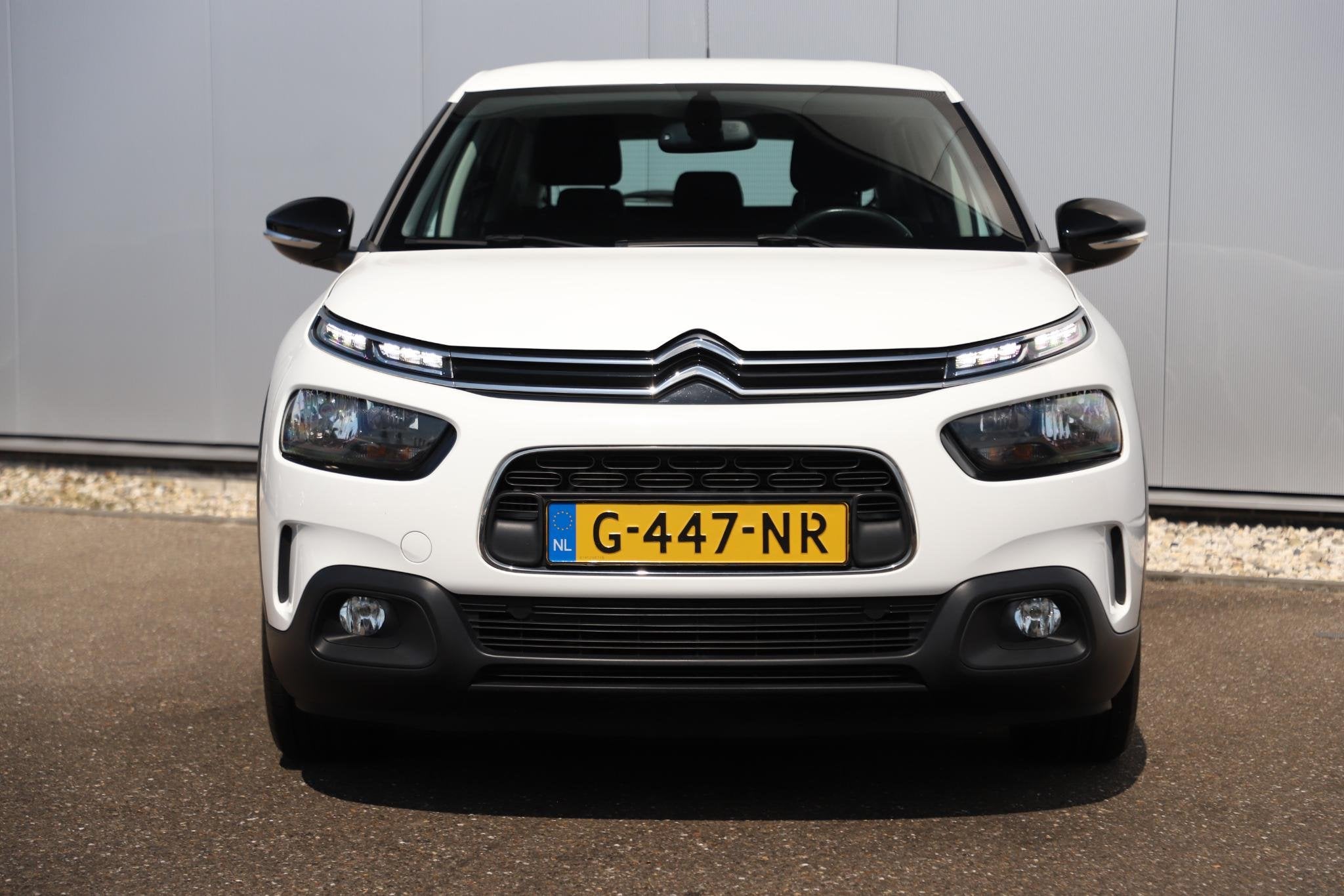 Citroen C4 Cactus 1.2 PureTech Feel 110PK Navigatie Carplay, Auto's, Citroën, Voorwielaandrijving, Stof, Gebruikt, Euro 6