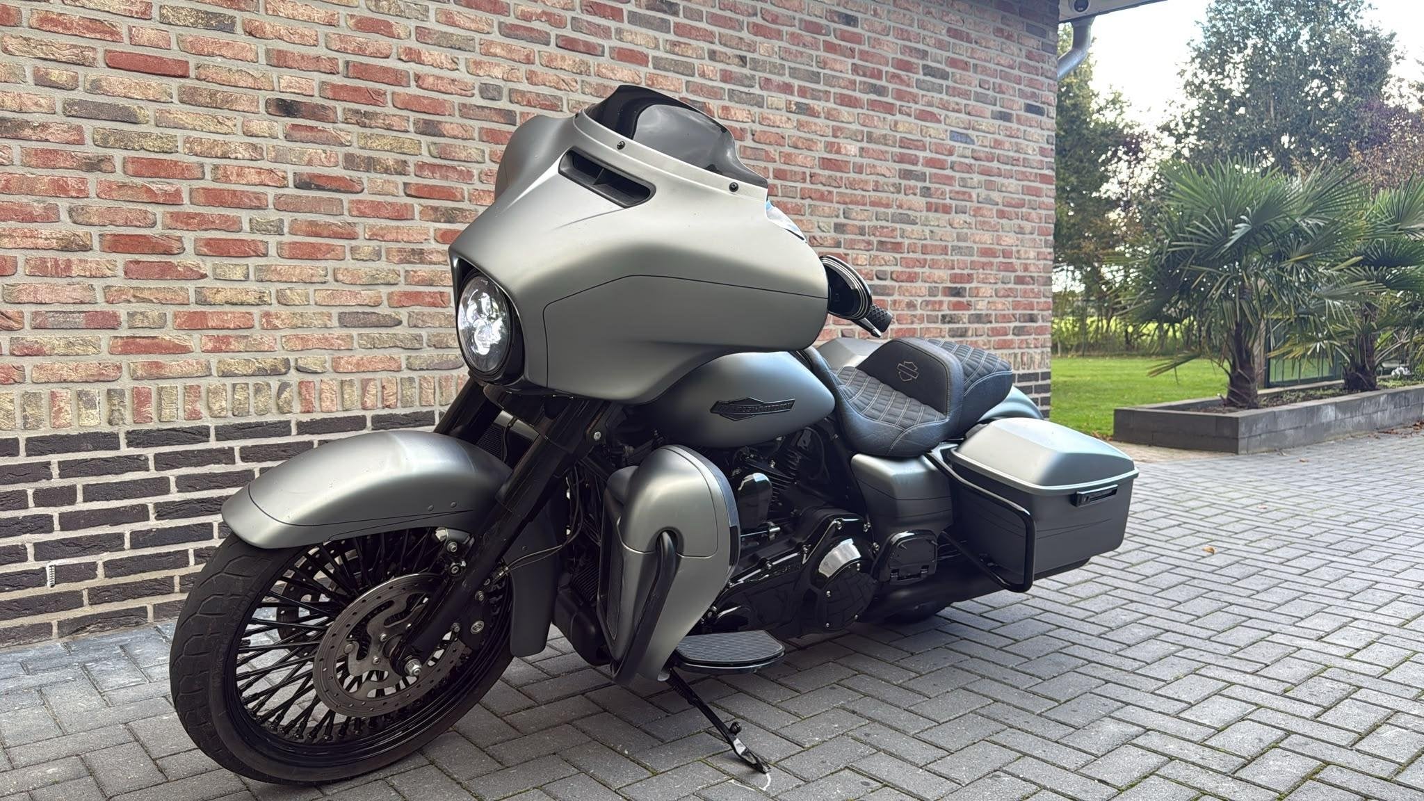 Harley Davidson 103 FLHX Streetglide 21'' Street Glide Vance, Motoren, Laan van Vredenoord 33
2289 DA  Rijswijk, NL, 1690 cc, H-DCUSTOMERSERVICE@Harley-Davidson.com