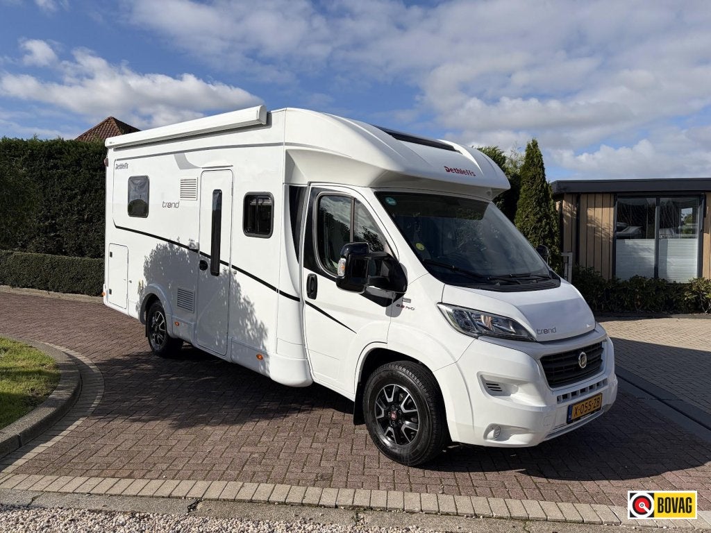 Dethleffs Trend 6757 DBL QUEENSBED + HEFBED +, Caravans en Kamperen, Boiler, Fiat, 6 tot 7 meter, Bedrijf