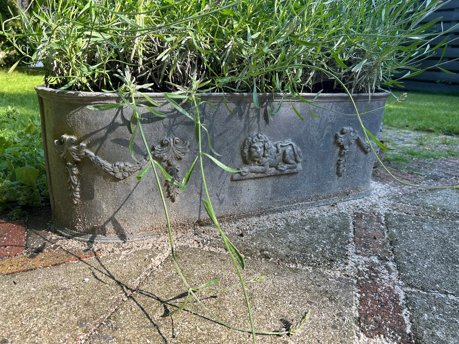 Antieke engelse loden jardinière, Ophalen, Overige materialen, Minder dan 30 cm, Zo goed als nieuw