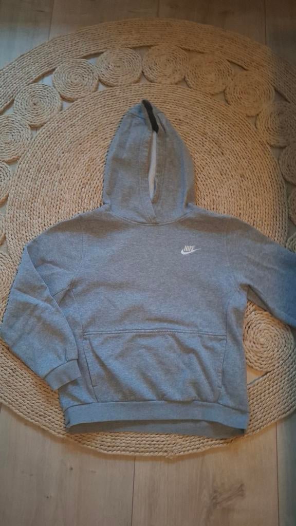 Nike hoodie grijs maat XL (158-170), Kinderen en Baby's, Kinderkleding | Maat 164, Jongen of Meisje, Trui of Vest, Ophalen of Verzenden