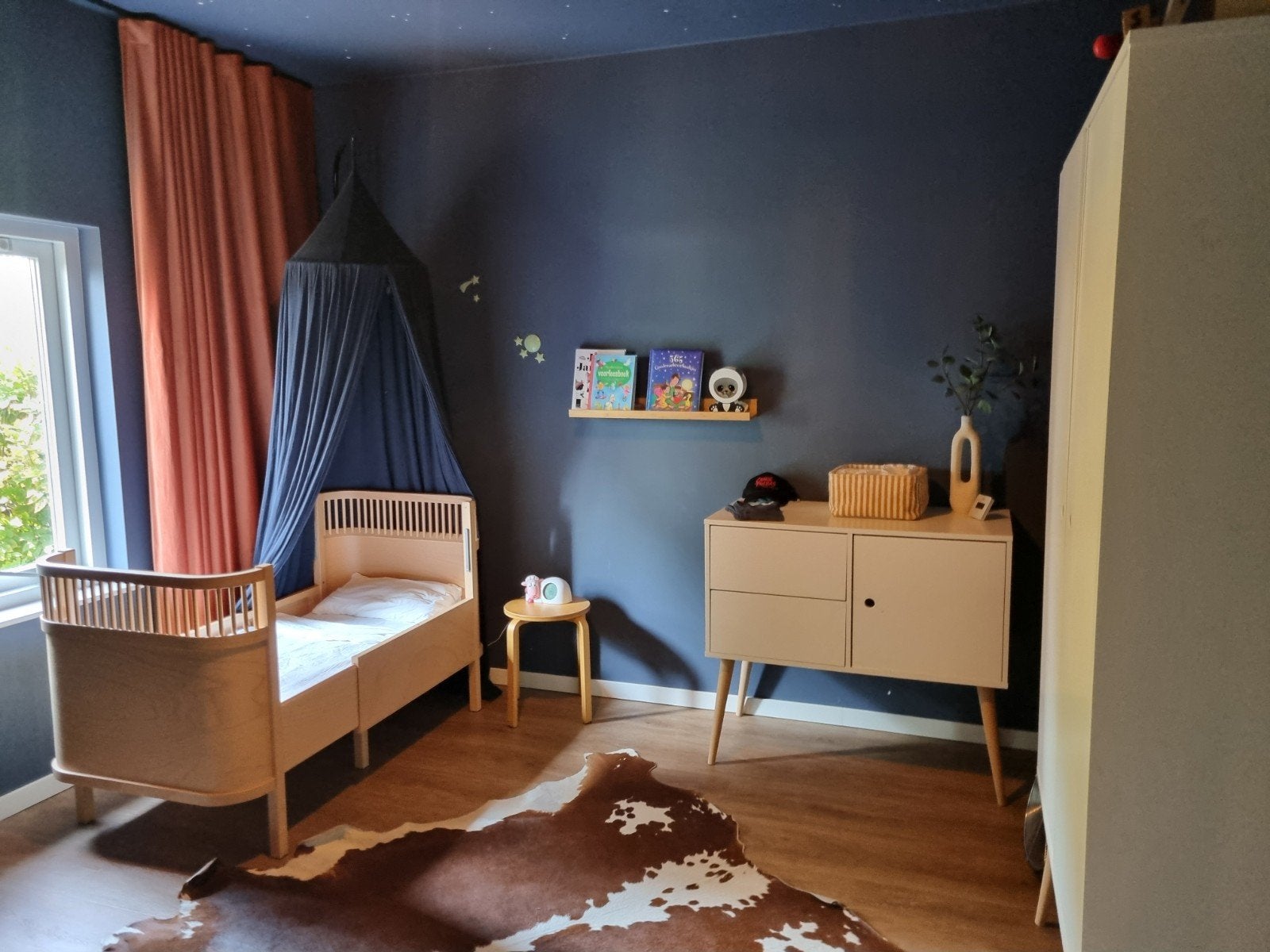Sebra Kili Bed (Baby & Peuter) + commode en kast., Ophalen, 190 cm of minder, Scandinavisch, Modern, Hout