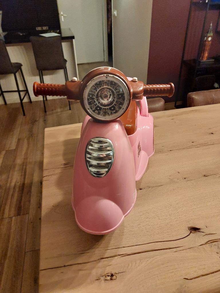 Te koop loopscooter, Ophalen, Zo goed als nieuw, Overige typen