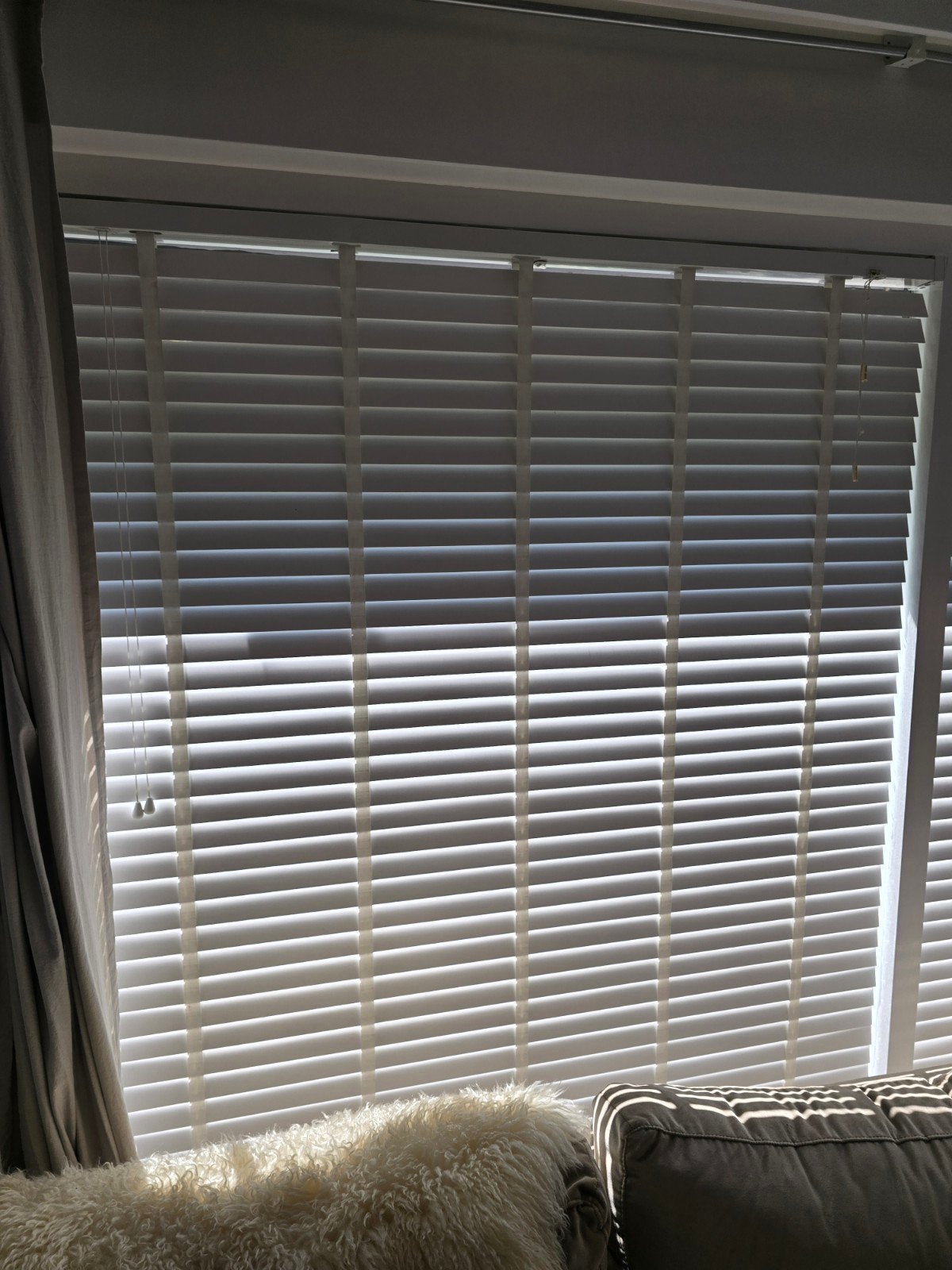 Witte houten jaloezie 160 cm bij 180 cm, Huis en Inrichting, Stoffering | Gordijnen en Lamellen, Ophalen, Gebruikt, Wit, 150 tot 200 cm