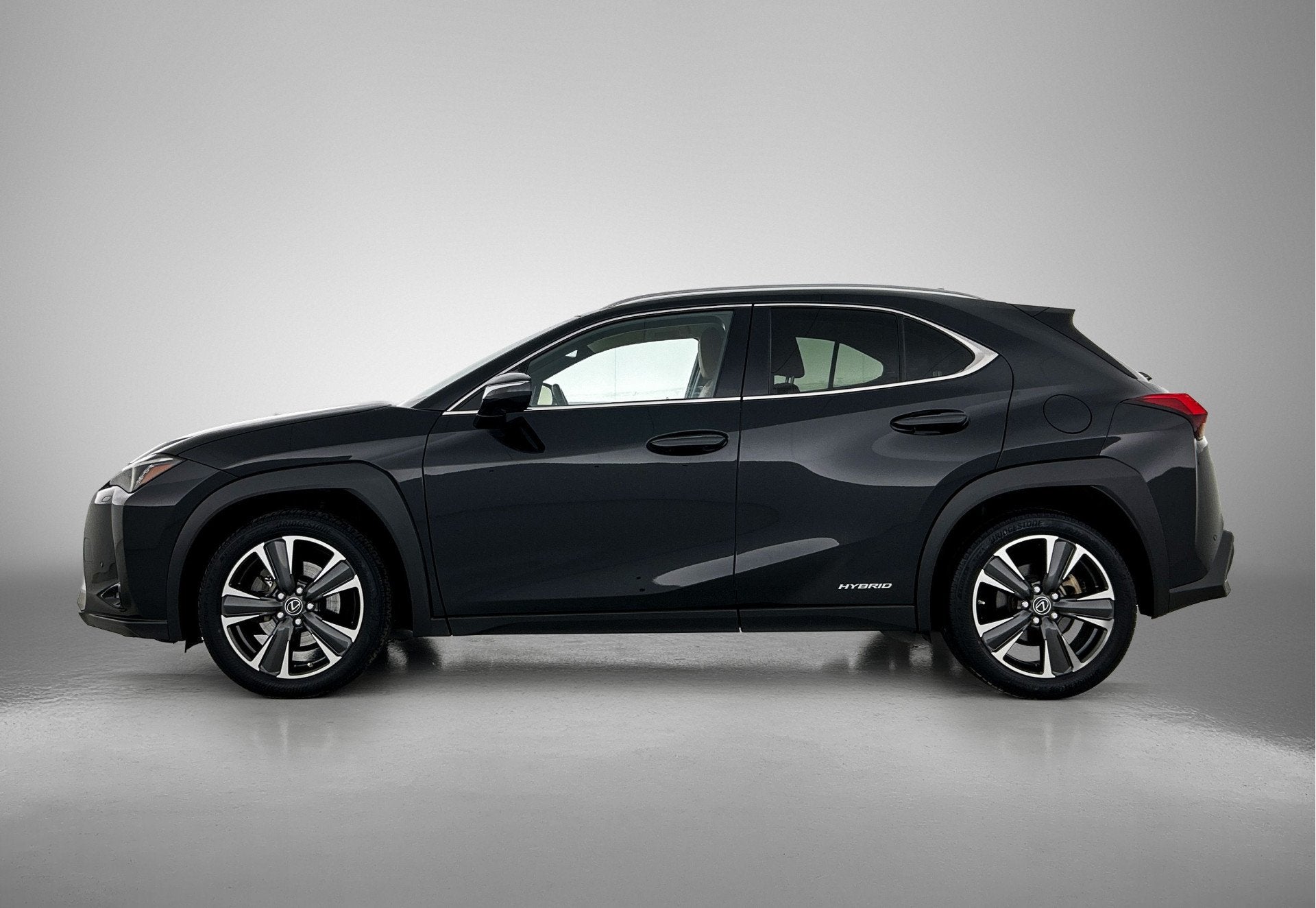 Lexus UX 250h Executive Line + President Pack | Mark Levinso, Auto's, Lexus, 12 maanden, Gebruikt, 4 cilinders, Leder en Stof