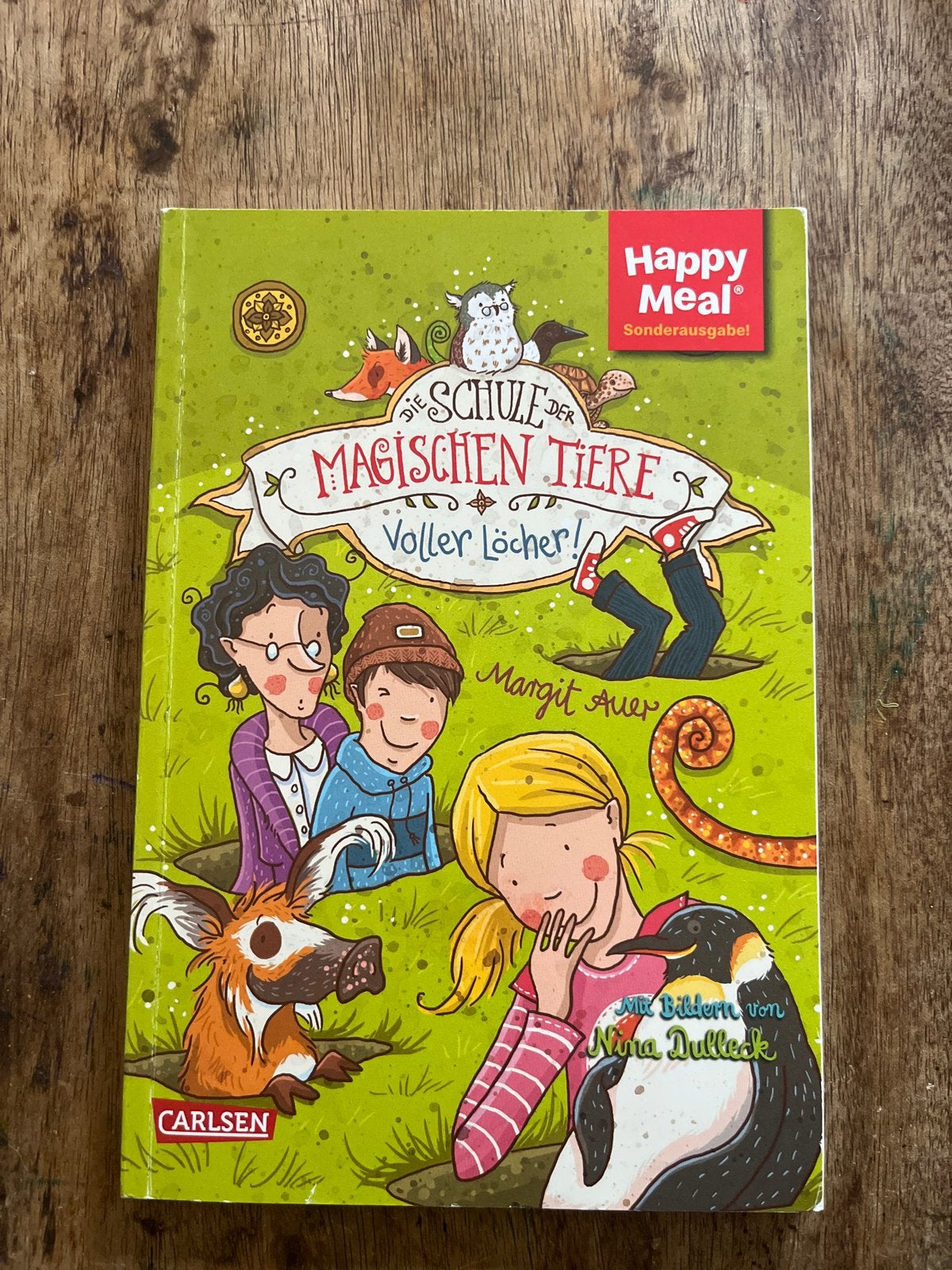 De School van de Magische Dieren: Voller Löcher! - Happy Mea, Ophalen of Verzenden, Zo goed als nieuw, Fictie