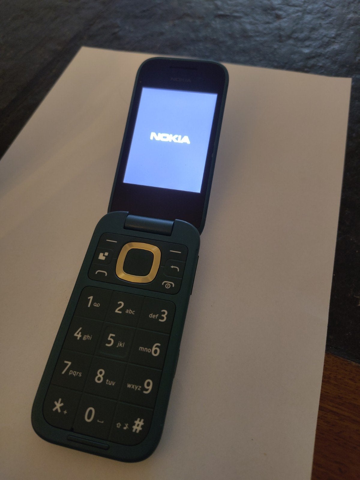 Nokia 2260 donkergroen - Zo goed als nieuw, Ophalen, Zo goed als nieuw, Zwart
