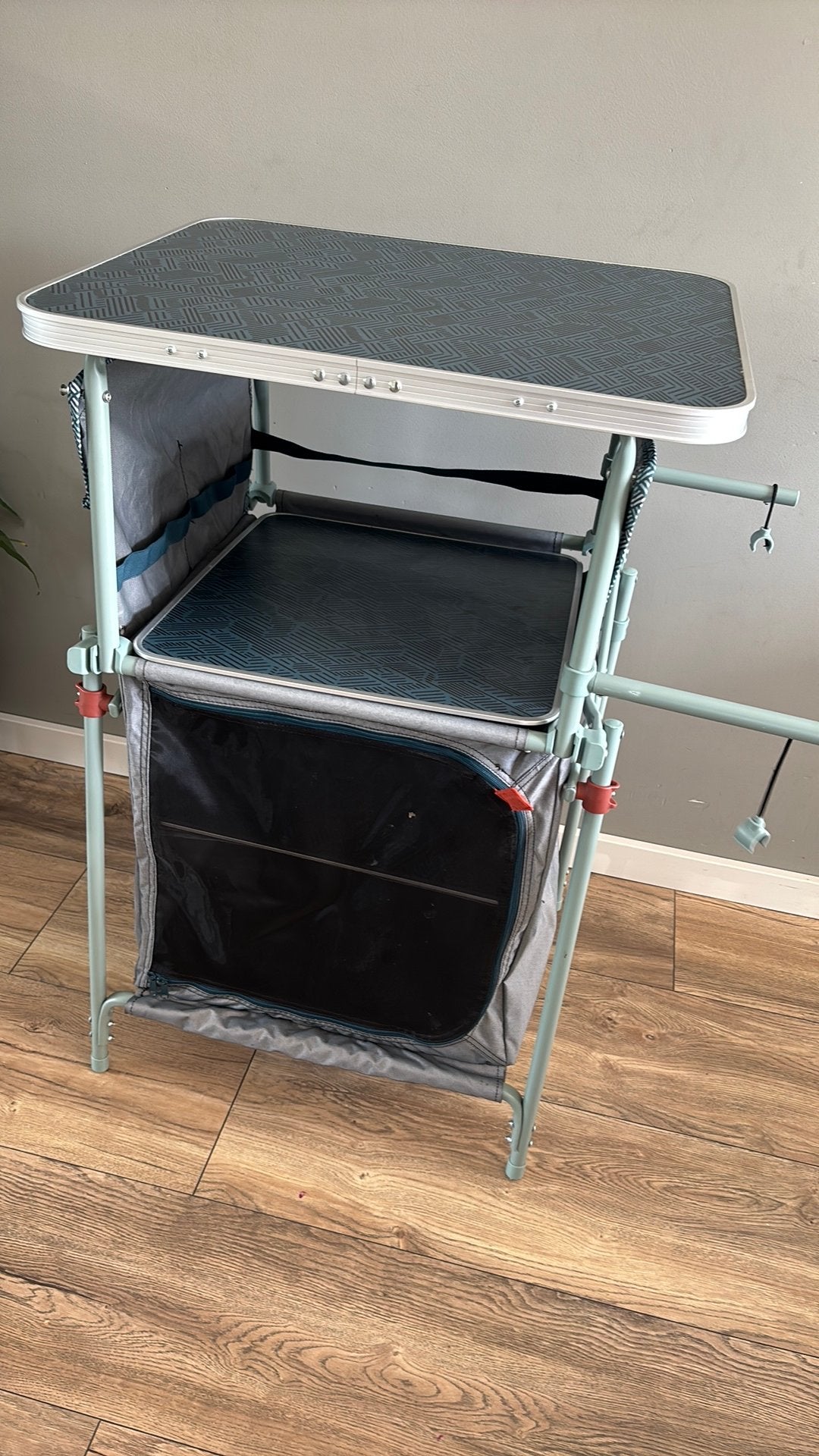 Decathlon camping kast, Ophalen, Zo goed als nieuw, Campingkast