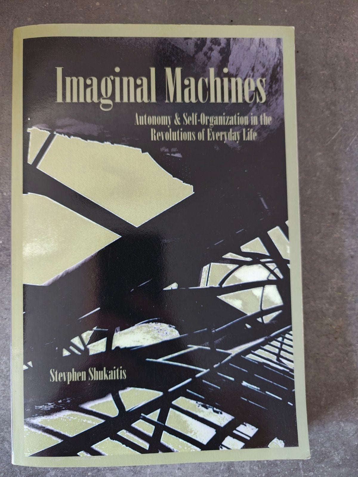 Imaginal Machines: Autonomy & Self-Organization, Boeken, Literatuur, Zo goed als nieuw, Amerika, Ophalen of Verzenden