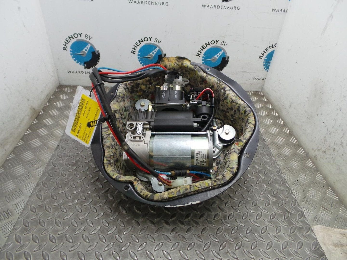 BMW X5 COMPRESSOR LUCHTVERING 2003, Ophalen of Verzenden, Gebruikt, Stiba lid